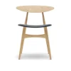CH33 Stol, sæbebehandlet eg/sort læder af Hans J. Wegner