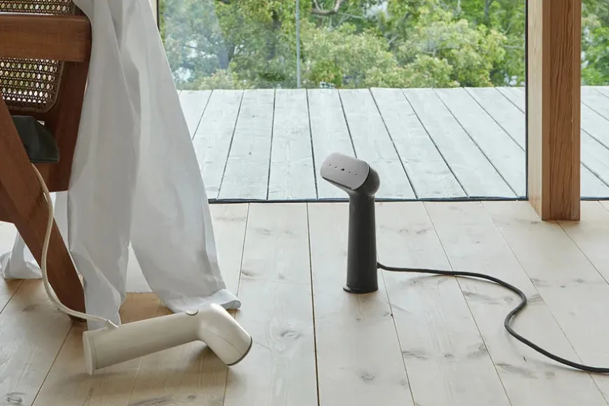 Cirrus No.3 Iron Steamer, Charcoal fra Steamery Stockholm