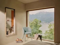 Colour Frame Mirror, medium fra Vitra