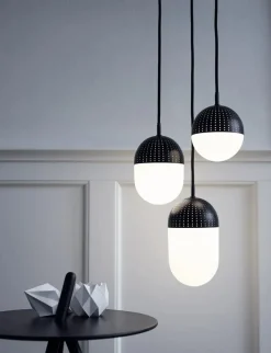 Come Here Side Table fra Woud