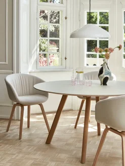 Copenhague CPH25 Bord, Ø140 cm fra Hay