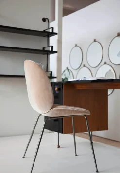 Démon 3 Shelves fra GUBI