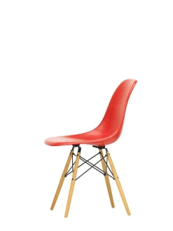 Eames Fiberglass Chair DSW, lys ahorn fra Vitra