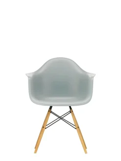 Eames Plastic Armchair DAW, ahorntræ fra Vitra