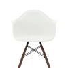 Eames Plastic Armchair DAW, mørk ahorn/white fra Vitra