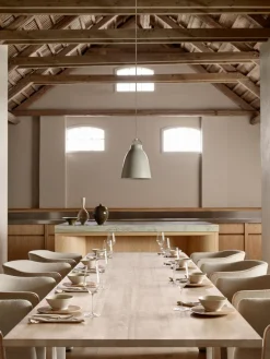 Essay Spisebord af Cecilie Manz