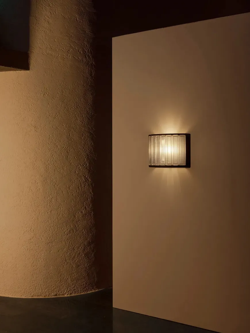 Estadio Væglampe fra Santa and Cole