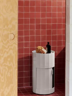 Facet Cabinet Incl. Feet And Castors, high fra Hay