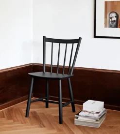 FDB J104 Spisestol, dark oiled oak fra Hay