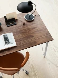 FH3605™ Skrivebord af Arne Jacobsen