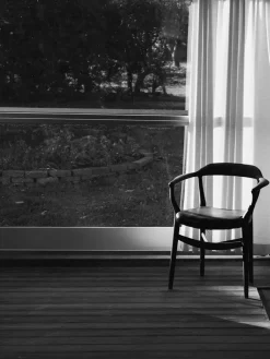 FJ 44 stol, eg olie/vegetal læder af Finn Juhl