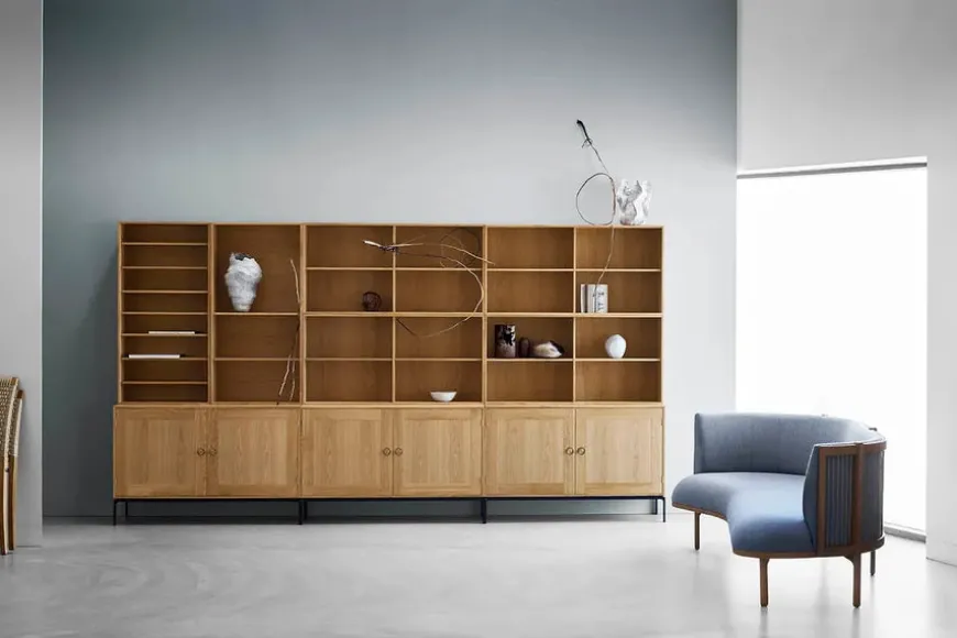 FK63 Reol med bakker, oprejst fra Carl Hansen & Søn