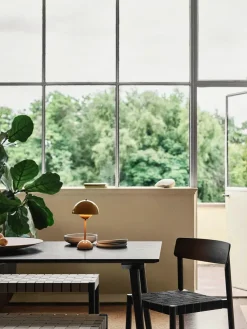 Flowerpot Portable VP9 Bordlampe af Verner Panton