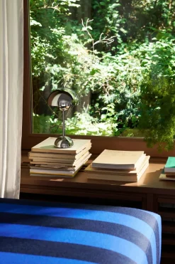 Flowerpot Portable VP9 Bordlampe af Verner Panton