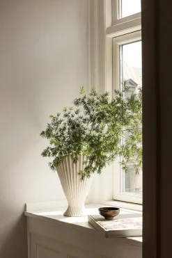 Fountain Vase fra Ferm Living