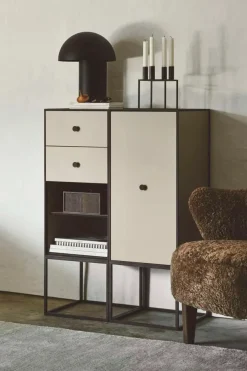 Frame 70 inkl. 2 skuffer og 1 hylde fra Audo Copenhagen