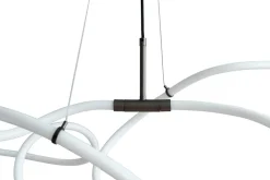 Ghost Chandelier, Big, Burned Black fra 101 Copenhagen