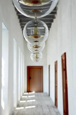 Globe, Coloured Glass pendel Ø40 af Verner Panton