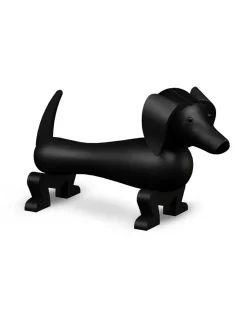 Gravhund mørkbejdset, mellem af Kay Bojesen