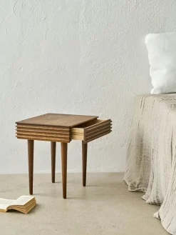 Groove Night Table fra DK3