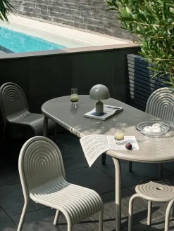 Groove Obround Table fra Tom Dixon