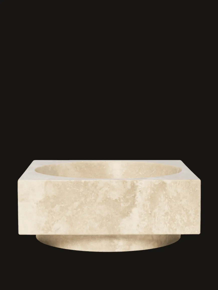 Hew high centrepiece, travertin fra Ferm Living