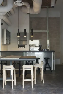 High Chair K65 fra Artek