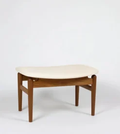 Høvdingeskammel af Finn Juhl