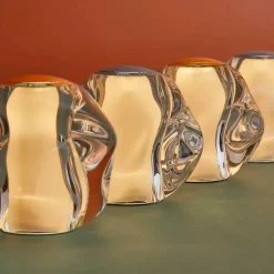 ICE BALL Portable Bordlampe, guld fra Loom Design