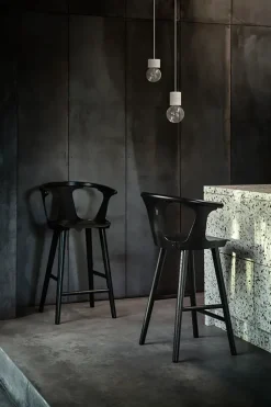 In Between Barstol fra &Tradition