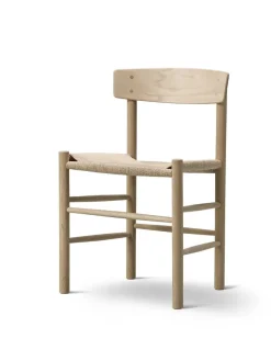 J39 Folkestolen, lys olieret eg af Børge Mogensen