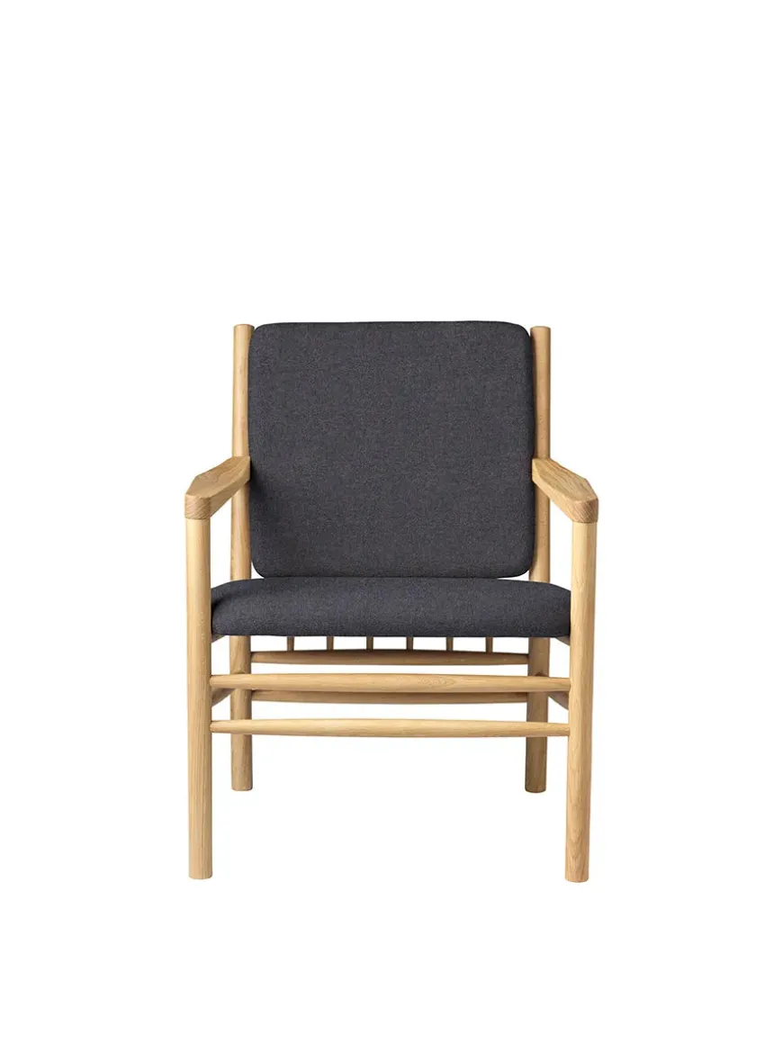 J147 Lounge Chair fra FDB Møbler