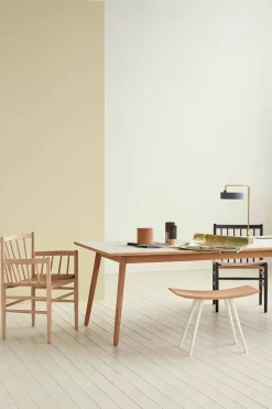 J81 spisebordsstol fra FDB Møbler