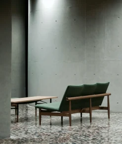 Japan 3 pers. sofa, valnød af Finn Juhl