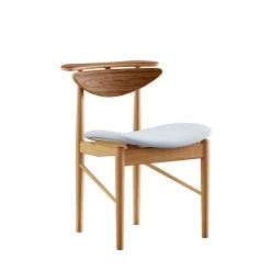 Karmstolen, eg olie/valnød af Finn Juhl