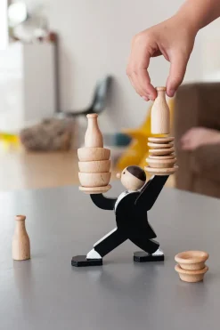 Kikkerland Don't Tip The Waiter, stacking game