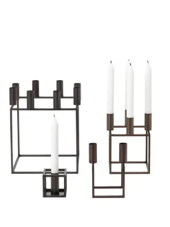 Kubus 4 Lysestage, bruneret kobber fra Audo Copenhagen