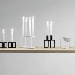 Kubus 4 Lysestage, olive fra Audo Copenhagen