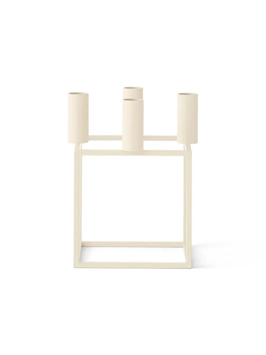 Kubus 4 Lysestage, sort fra Audo Copenhagen