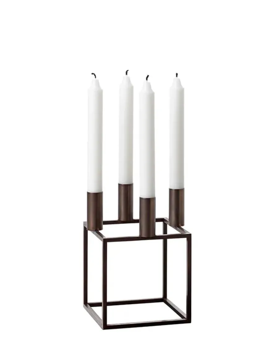 Kubus 4 Lysestage, sort fra Audo Copenhagen