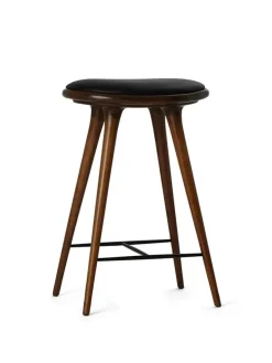 Lav barstol i mørkbejdset bøg fra Mater