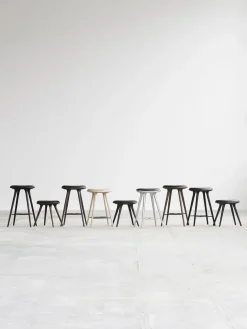 Lav barstol i sæbebehandlet eg fra Mater