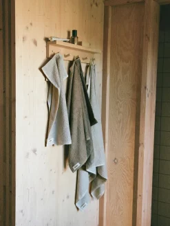 Linen Hand Towel, 50 x 90 cm fra Aiayu