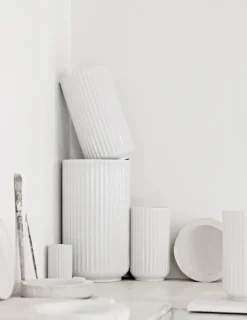 Lyngbyvasen i mørk grøn, H31 cm fra Lyngby Porcelæn