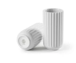 Lyngbyvasen i rød, H15,5 cm fra Lyngby Porcelæn