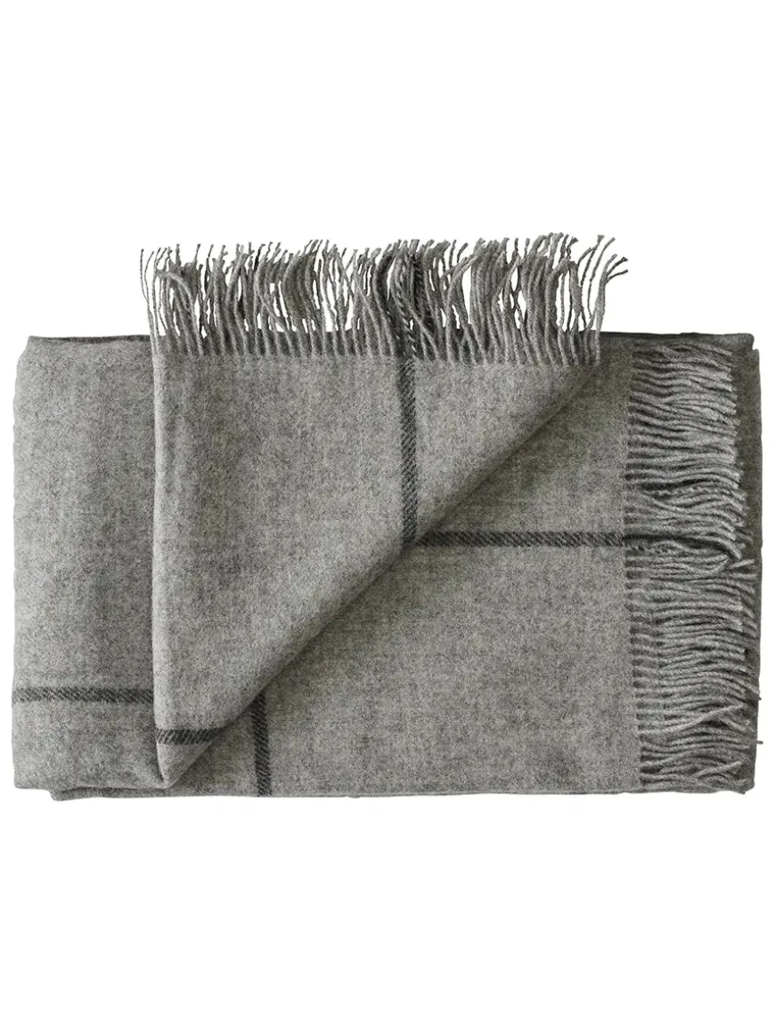 Mandø Plaid, medium grey fra Silkeborg Uldspinderi