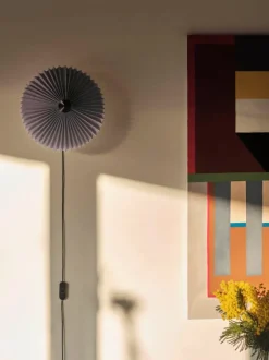 Matin væglampe fra Hay