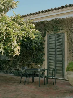 May Spisebord 85 x 85, light grey fra New Works