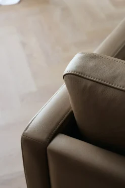 MH276 4 pers. sofa i Baltique anilinlæder fra Mogens Hansen