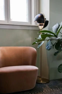 Multi-Lite Gulvlampe fra GUBI